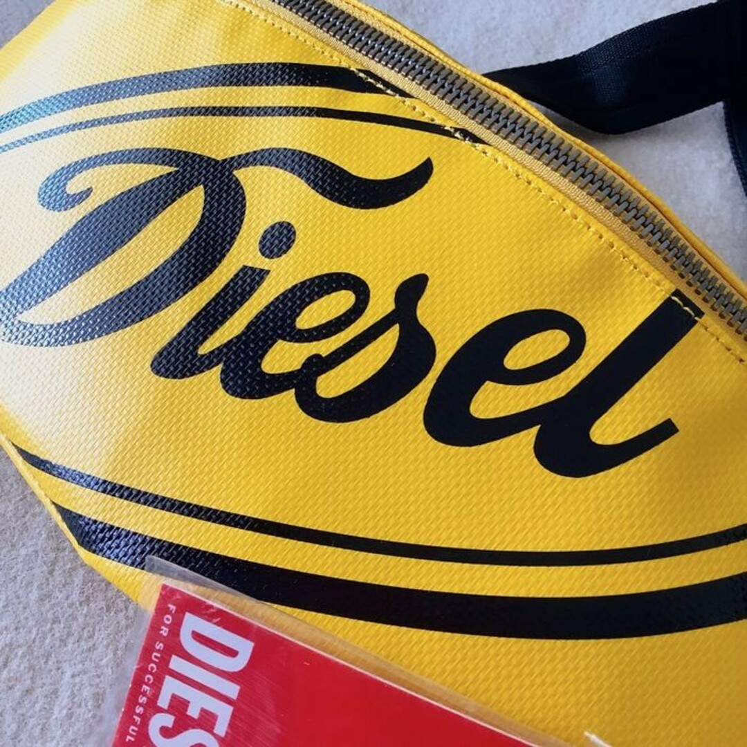 DIESEL(ディーゼル)のDIESEL ディーゼル ボディバッグ イエロー ベルトバッグ メンズのバッグ(ボディーバッグ)の商品写真