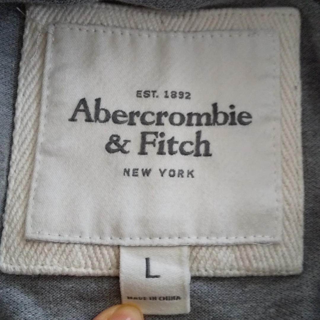 Abercrombie&Fitch(アバクロンビーアンドフィッチ)の【Abercrombie&Fitch】ポロシャツ   グレー   Lサイズ メンズのトップス(ポロシャツ)の商品写真