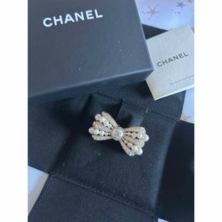 シャネル リボン ブローチ/コサージュの通販 200点以上 | CHANELの シャネル リボン ブローチ/コサージュの通販 200点以上 | CHANELの