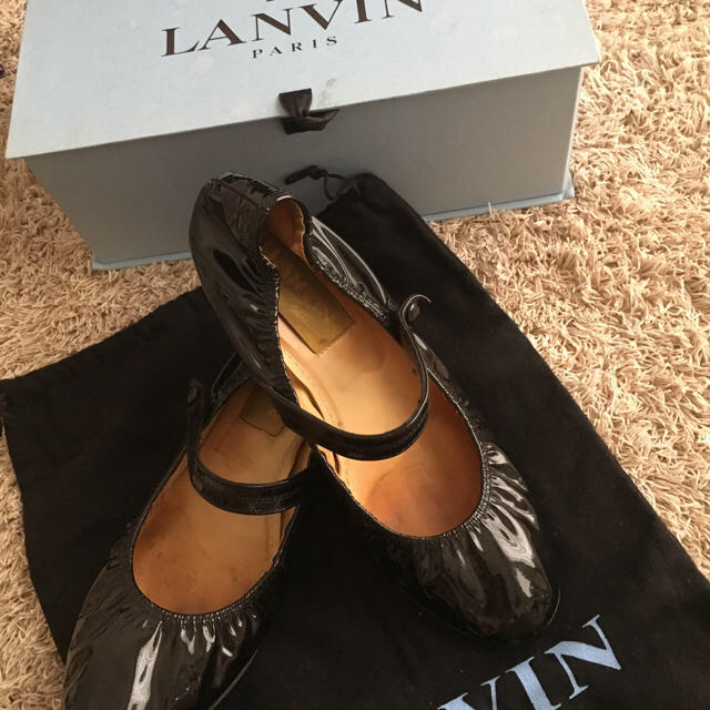 LANVIN(ランバン)のLANVIN エナメルバレーシューズ レディースの靴/シューズ(バレエシューズ)の商品写真