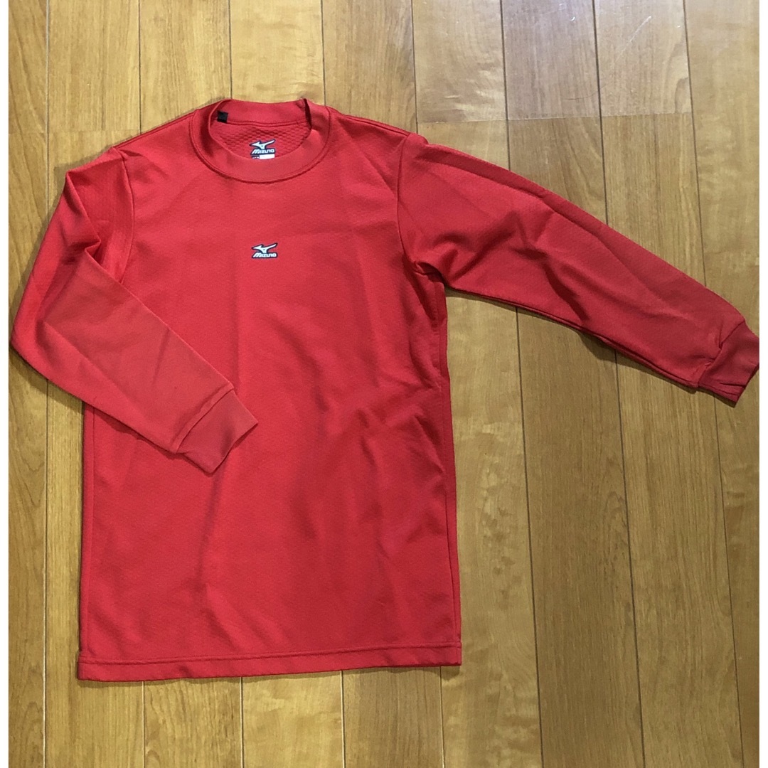 MIZUNO(ミズノ)のミズノ　インナーTシャツ　赤　150 キッズ/ベビー/マタニティのキッズ服男の子用(90cm~)(Tシャツ/カットソー)の商品写真