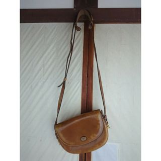 バリー(Bally)のBALLY　ショルダーバッグ　レザー(ショルダーバッグ)