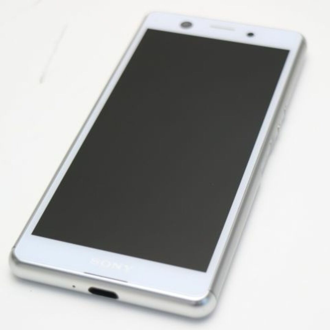 SONY(ソニー)の超美品 SO-02L Xperia Ace ホワイト  SIMロック解除済み スマホ/家電/カメラのスマートフォン/携帯電話(スマートフォン本体)の商品写真