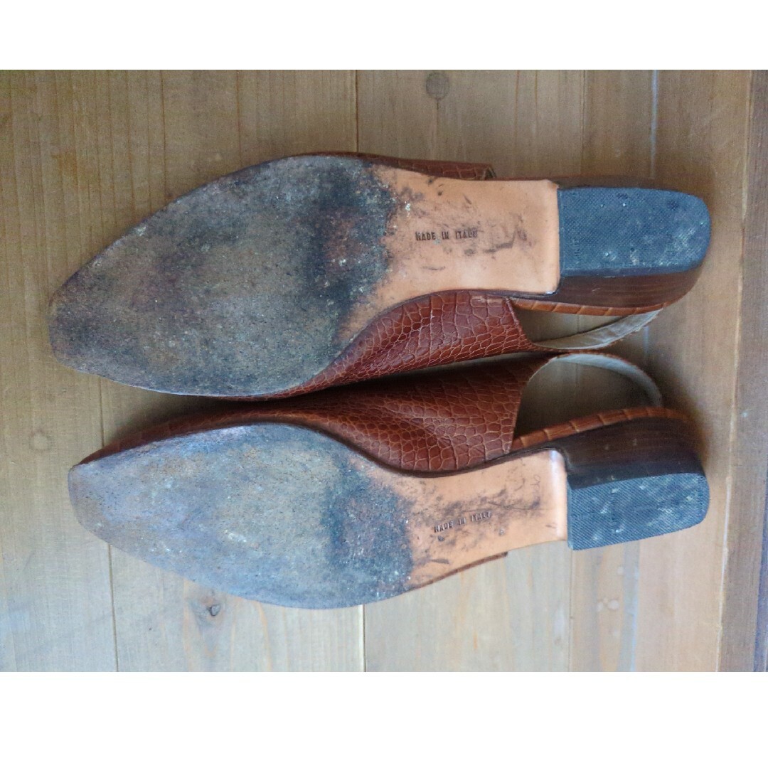 Salvatore Ferragamo(サルヴァトーレフェラガモ)のFerragamo　パンプス　ヒール レディースの靴/シューズ(ハイヒール/パンプス)の商品写真