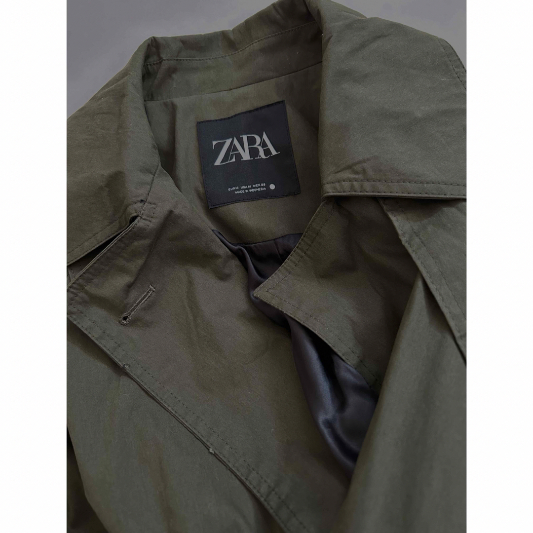 ZARA(ザラ)のZARA ウォーターレペレントトレンチコート  レディースのジャケット/アウター(トレンチコート)の商品写真