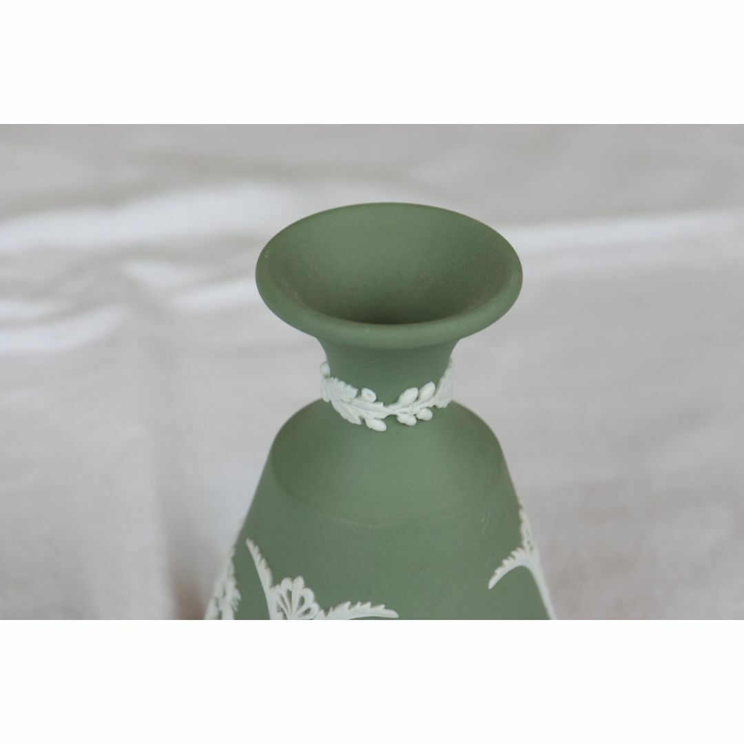 WEDGWOOD(ウェッジウッド)のウェッジウッド　ジャスパー　花瓶　セージグリーン　フラワーベース　ヴィンテージ インテリア/住まい/日用品のインテリア小物(花瓶)の商品写真