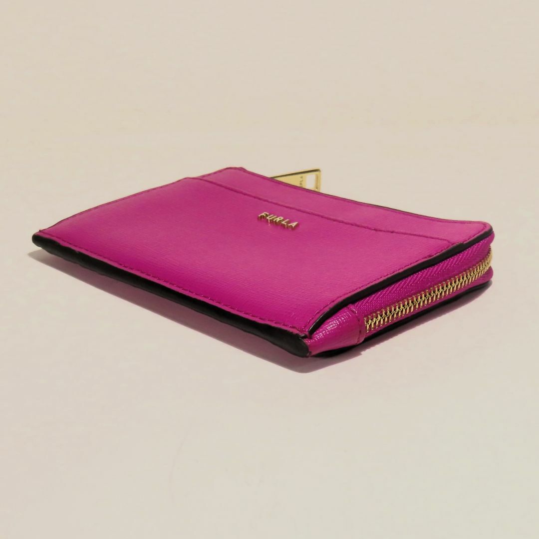 Furla(フルラ)の美品 FURLA フルラ 財布 PVCレザー パープル ハーフラウンドファスナー レディースのファッション小物(財布)の商品写真