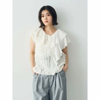 イェッカヴェッカ(YECCA VECCA)の【オフホワイト】【DOLL UP OOPS】アシメフリルフリンジTOPS/24SS(カットソー(長袖/七分))