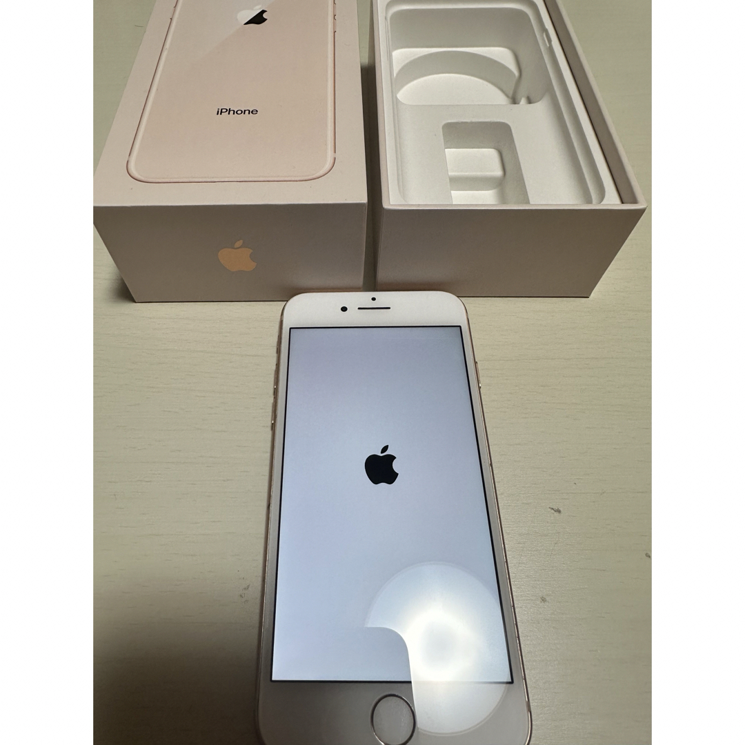 iPhone(アイフォーン)のiPhone8♡64GBローズゴールドお値下げ❣️ スマホ/家電/カメラのスマートフォン/携帯電話(スマートフォン本体)の商品写真