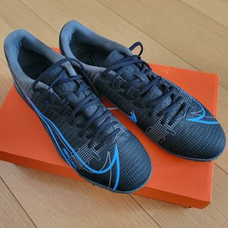 ナイキ(NIKE)のNIKE　26.5cm トレーニングシューズ　サッカー(シューズ)