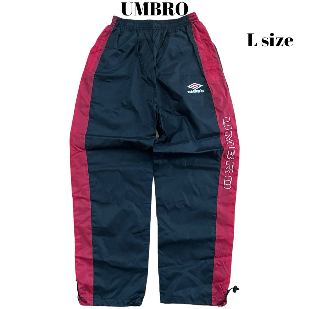 UMBRO(アンブロ)の激レア 90’s UMBRO トラックパンツ 刺繍ロゴ テック パンク メンズのパンツ(その他)の商品写真