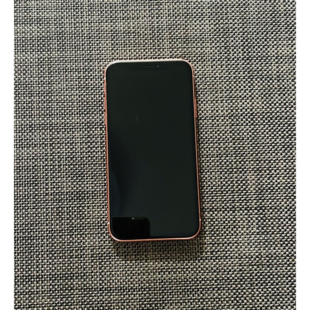 iPhone(アイフォーン)のiPhone XR 128GB スマホ/家電/カメラのスマートフォン/携帯電話(スマートフォン本体)の商品写真