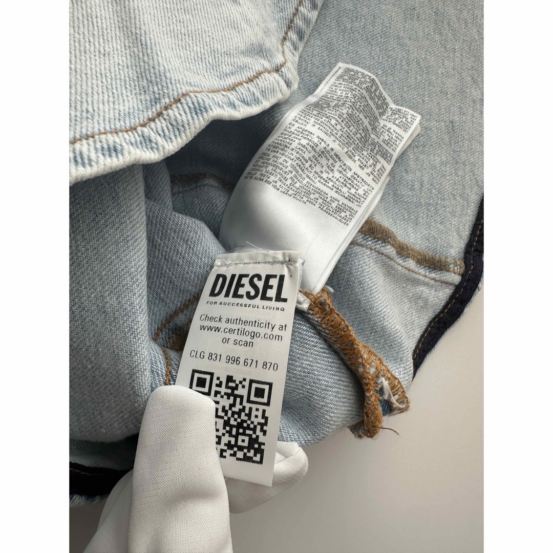 DIESEL(ディーゼル)の新品未使用 正規品 ディーゼル　De-Lucy-S デニムトップス ロゴ レディースのトップス(キャミソール)の商品写真