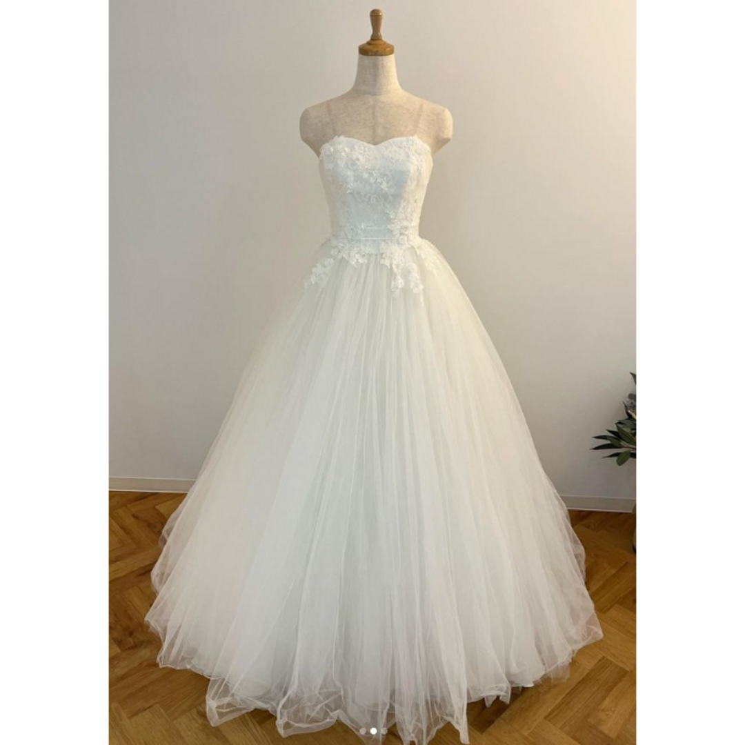 高品質！ウエディングドレス ベアトップ 繊細レース トレーン 結婚式/披露宴