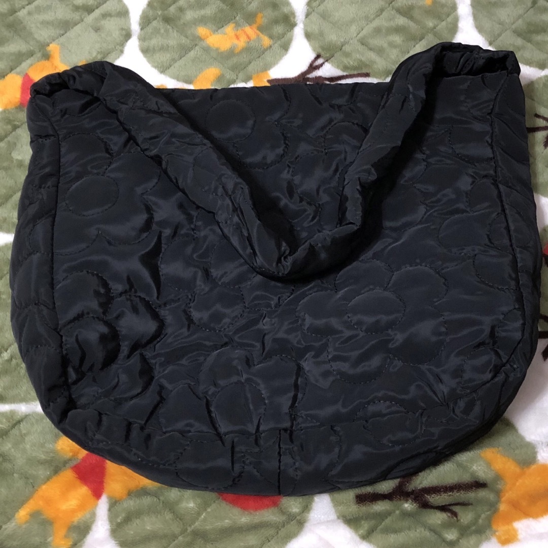 ナイロンショルダーバッグ 斜めがけ 黒 レディースのバッグ(ショルダーバッグ)の商品写真
