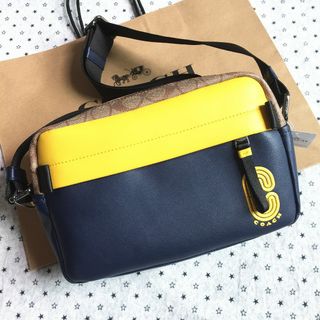 COACH - COACH グラハム ボディバッグ シグネチャーの通販｜ラクマ