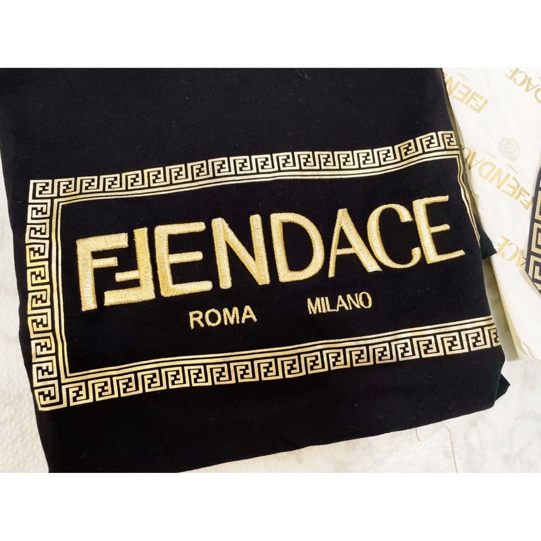 FENDI(フェンディ)のFENDI x VERSACE フェンダーチェ Tシャツ レディースのトップス(Tシャツ(半袖/袖なし))の商品写真