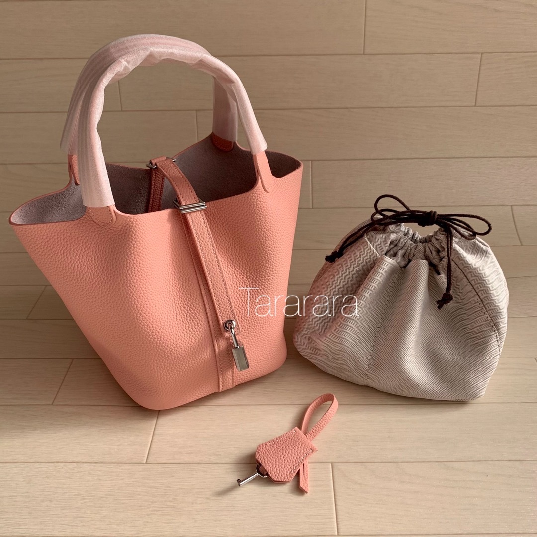 ●leather bucket bag ライトピンクS●本革 レディースのバッグ(トートバッグ)の商品写真