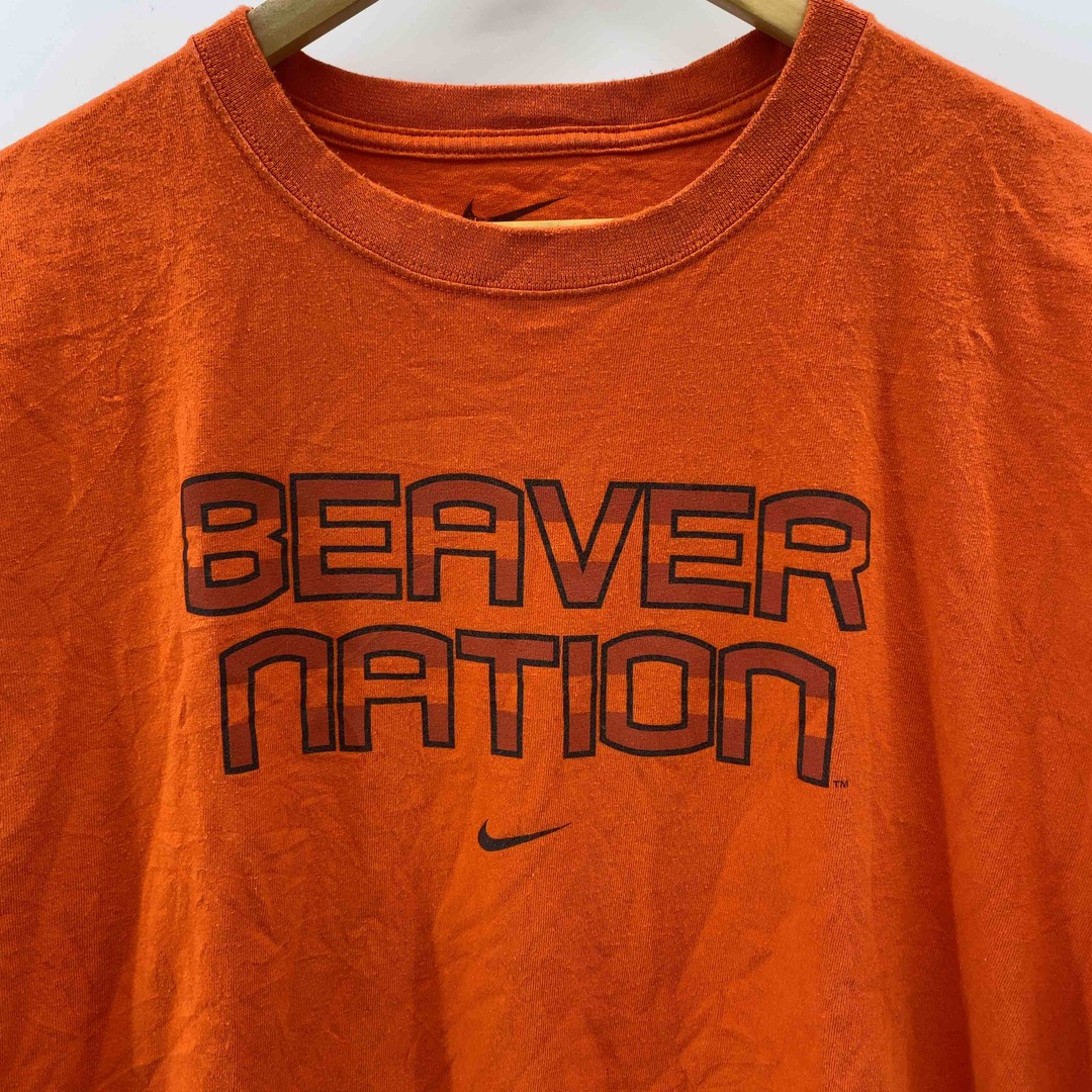 NIKE(ナイキ)のNIKE BEAVER NATION メンズ ナイキ プリント Tシャツ 半袖 オレンジ メンズのトップス(Tシャツ/カットソー(半袖/袖なし))の商品写真