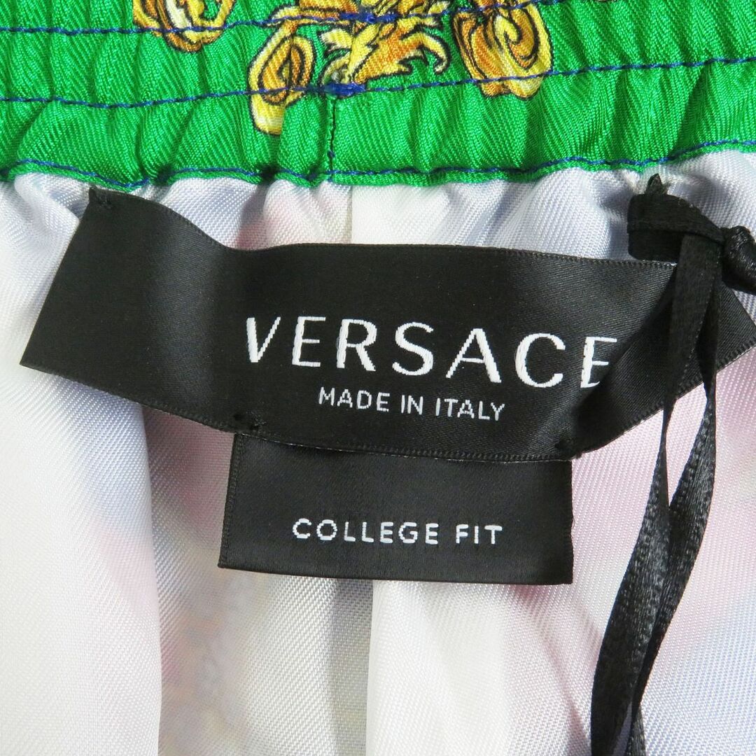 VERSACE(ヴェルサーチ)の未使用品□2020年製 VERSACE/ヴェルサーチ A86432 トレゾール ドゥ ラ メール シルク100％ ハーフパンツ/イージーパンツ 青系 48 伊製 正規 メンズのパンツ(ショートパンツ)の商品写真