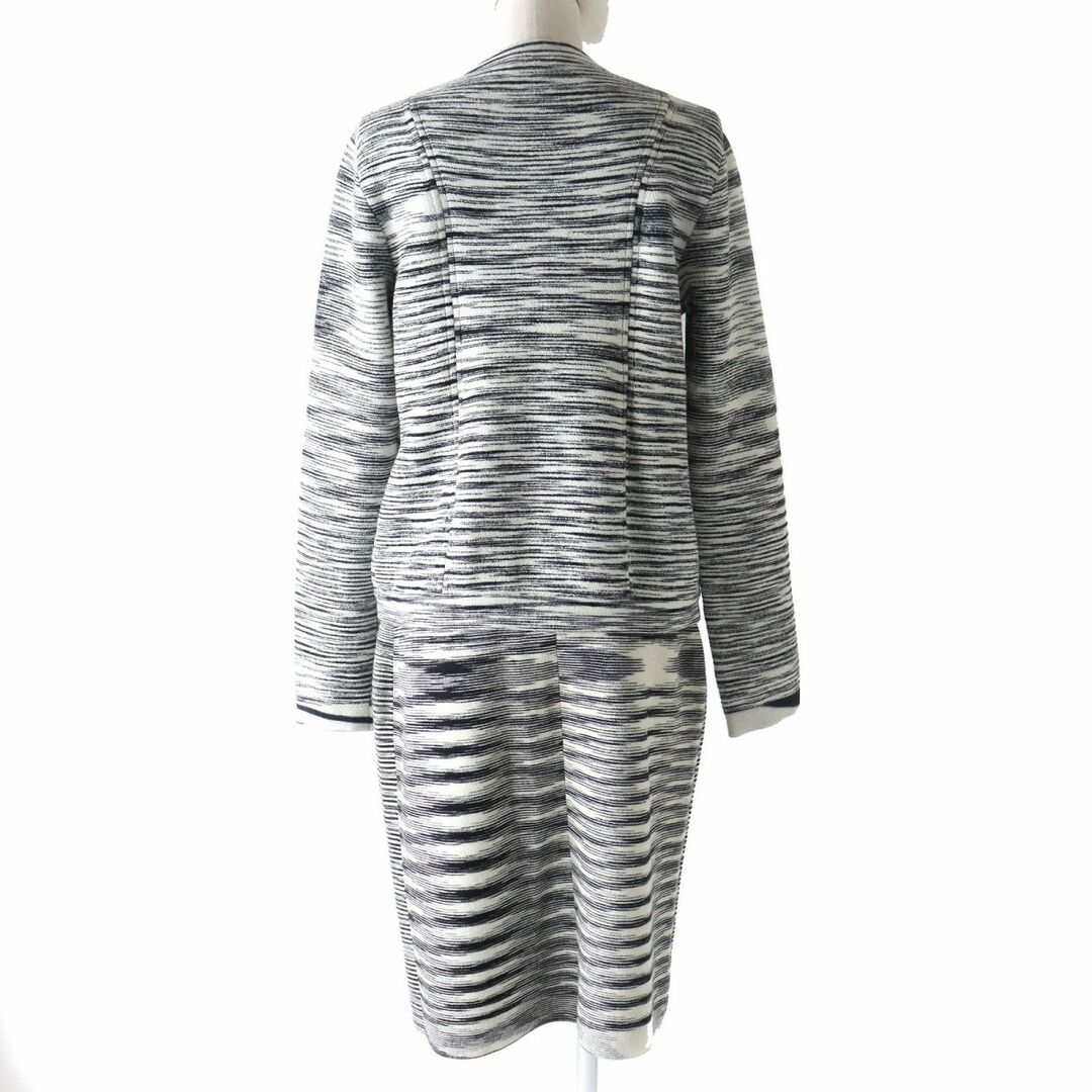 MISSONI(ミッソーニ)の極美品△正規品 MISSONI ミッソーニ マルチ総柄 ニットジャケット+スカート セットアップ 上下セット レディース 黒×白 44・42 イタリア製 レディースのジャケット/アウター(その他)の商品写真