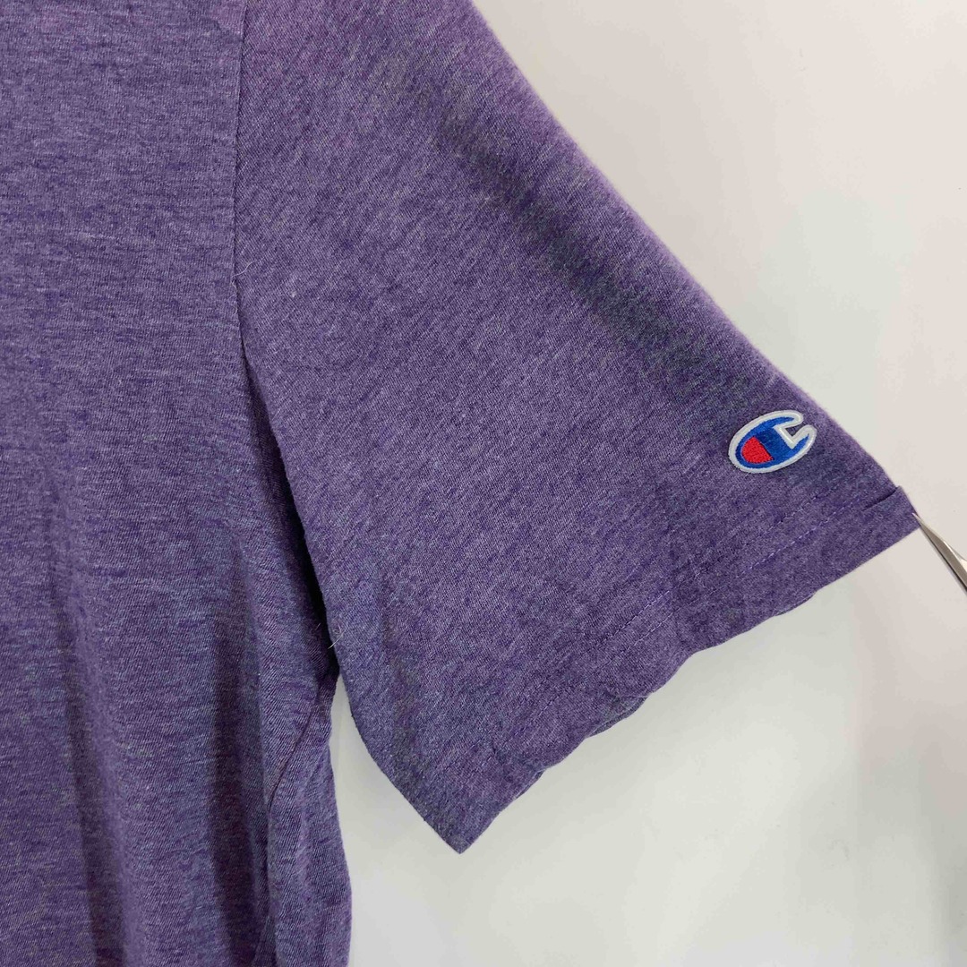 Champion(チャンピオン)のChampion メンズ チャンピオン プリント Tシャツ 半袖 紫 メンズのトップス(Tシャツ/カットソー(半袖/袖なし))の商品写真