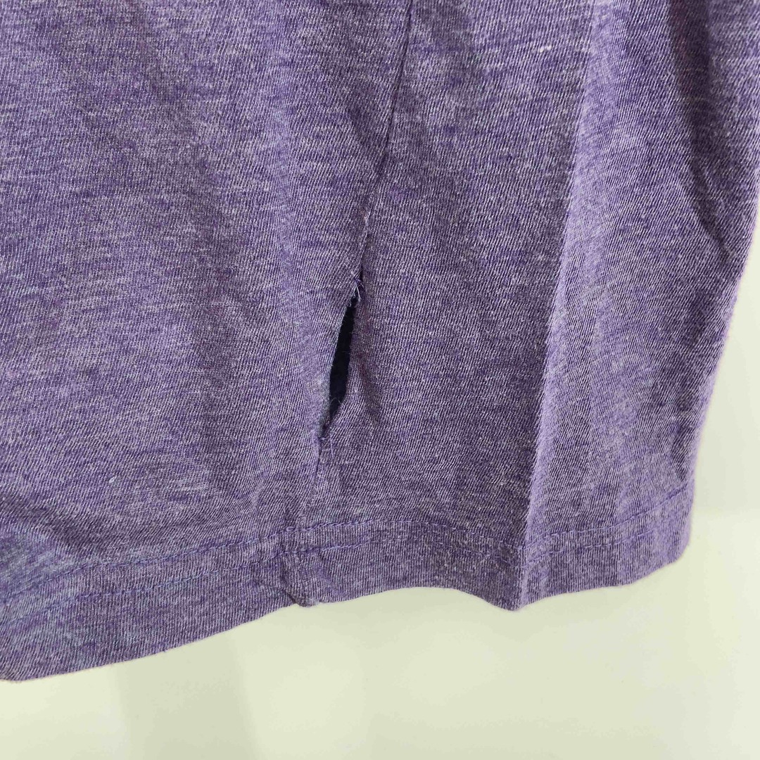 Champion(チャンピオン)のChampion メンズ チャンピオン プリント Tシャツ 半袖 紫 メンズのトップス(Tシャツ/カットソー(半袖/袖なし))の商品写真