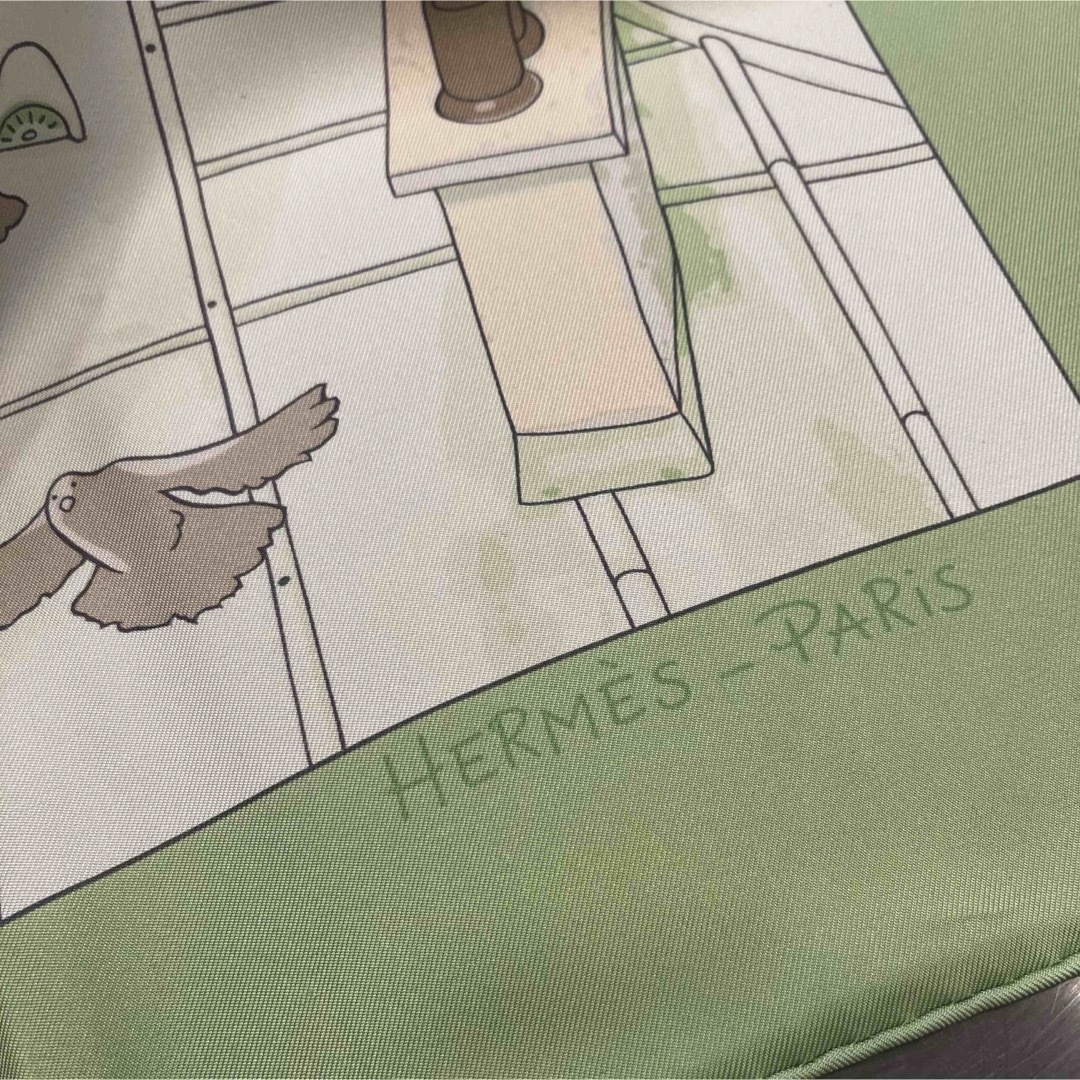 Hermes(エルメス)のエルメス　スカーフ　超レア　パリの屋根⭐︎ レディースのファッション小物(バンダナ/スカーフ)の商品写真