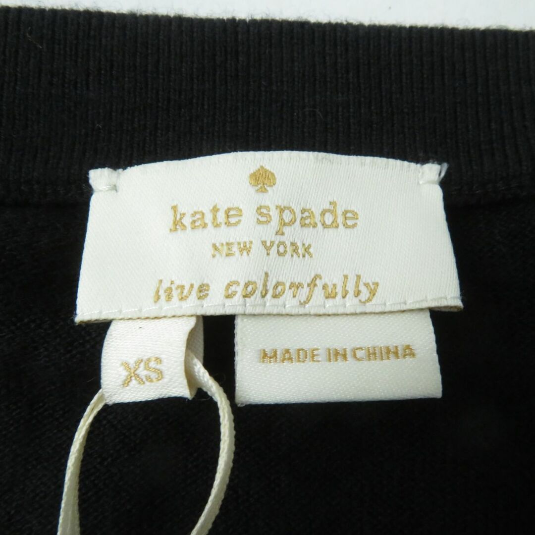 kate spade new york(ケイトスペードニューヨーク)の未使用★正規品 kate spade ケイト スペード ニューヨーク ラインストーンボタン付き カシミヤ混 コットン カーディガン 黒 XS タグ付き レディースのトップス(カーディガン)の商品写真