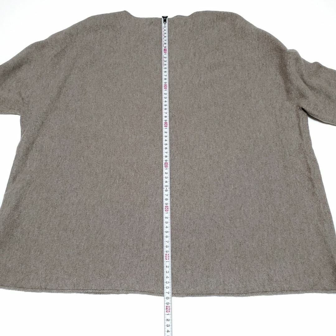 UNIQLO(ユニクロ)のユニクロ 3Dオーバーサイズ セーター（長袖） ベージュ サイズXL　タグ付き未 レディースのトップス(ニット/セーター)の商品写真