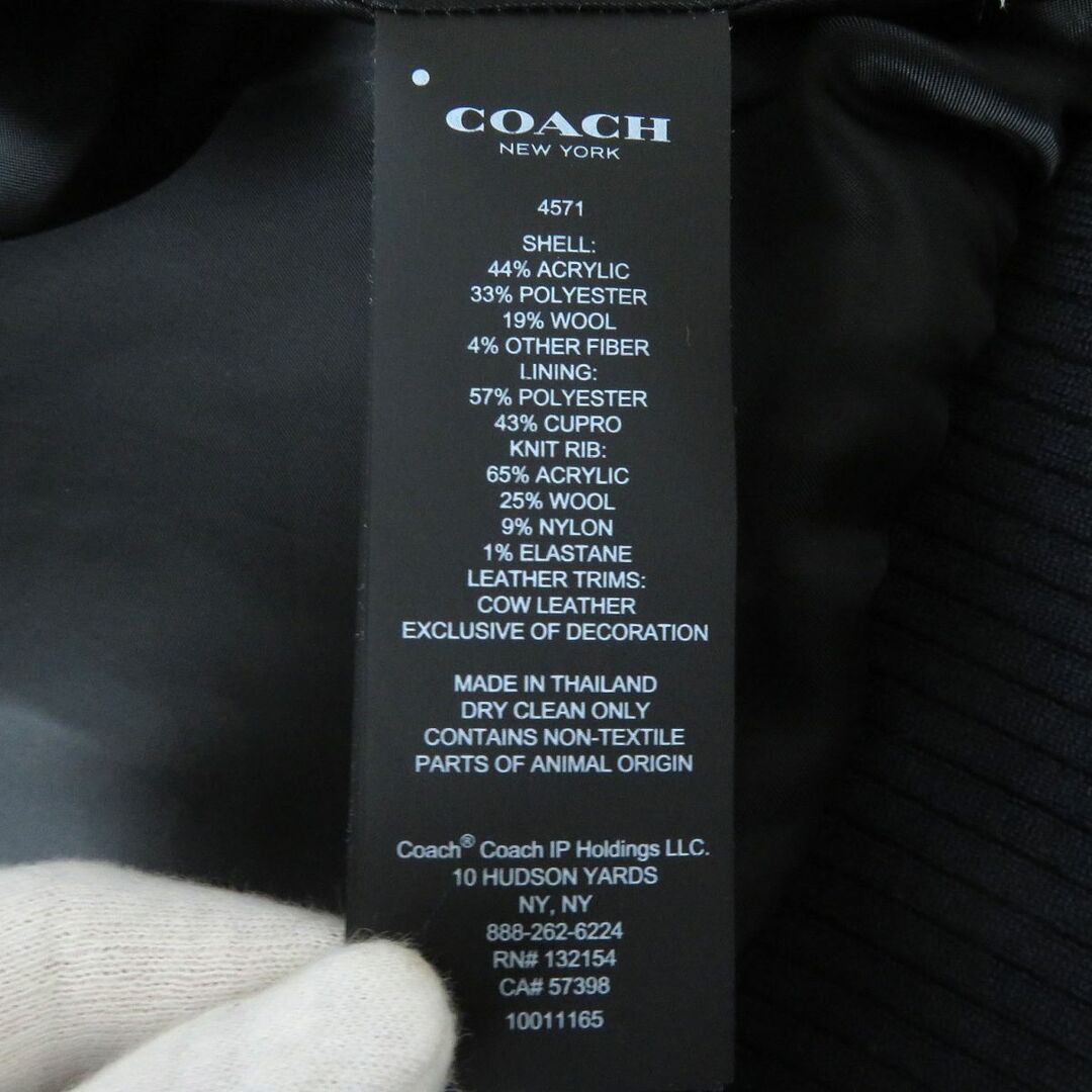 COACH(コーチ)の美品△正規品 COACH コーチ 4571 ロゴワッペン付き フーデット レザー使い ショートダッフルコート/ダッフルジャケット ネイビー S メンズ e03-st30228-201 レディースのジャケット/アウター(ダッフルコート)の商品写真