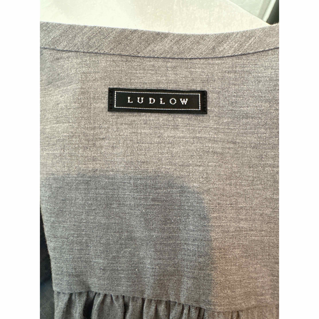 LUDLOW(ラドロー)の専用☆ラドロー  LUDLOW ブラウス  レディースのトップス(Tシャツ(長袖/七分))の商品写真