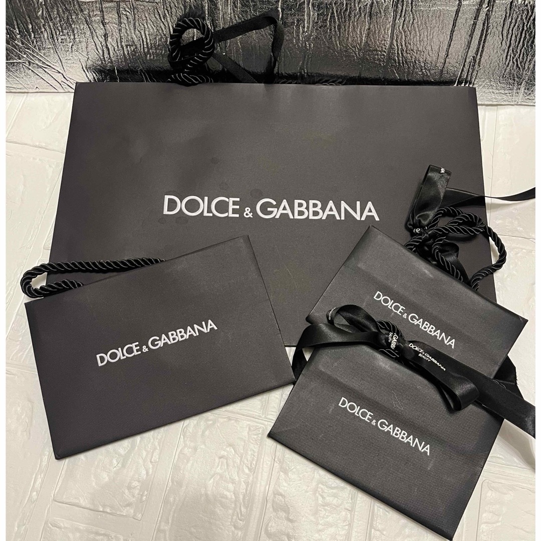 DOLCE&GABBANA(ドルチェアンドガッバーナ)のドルガバショッパーD&Gドルチェ&ガッバーナショッピングバッグ紙袋 レディースのバッグ(ショップ袋)の商品写真