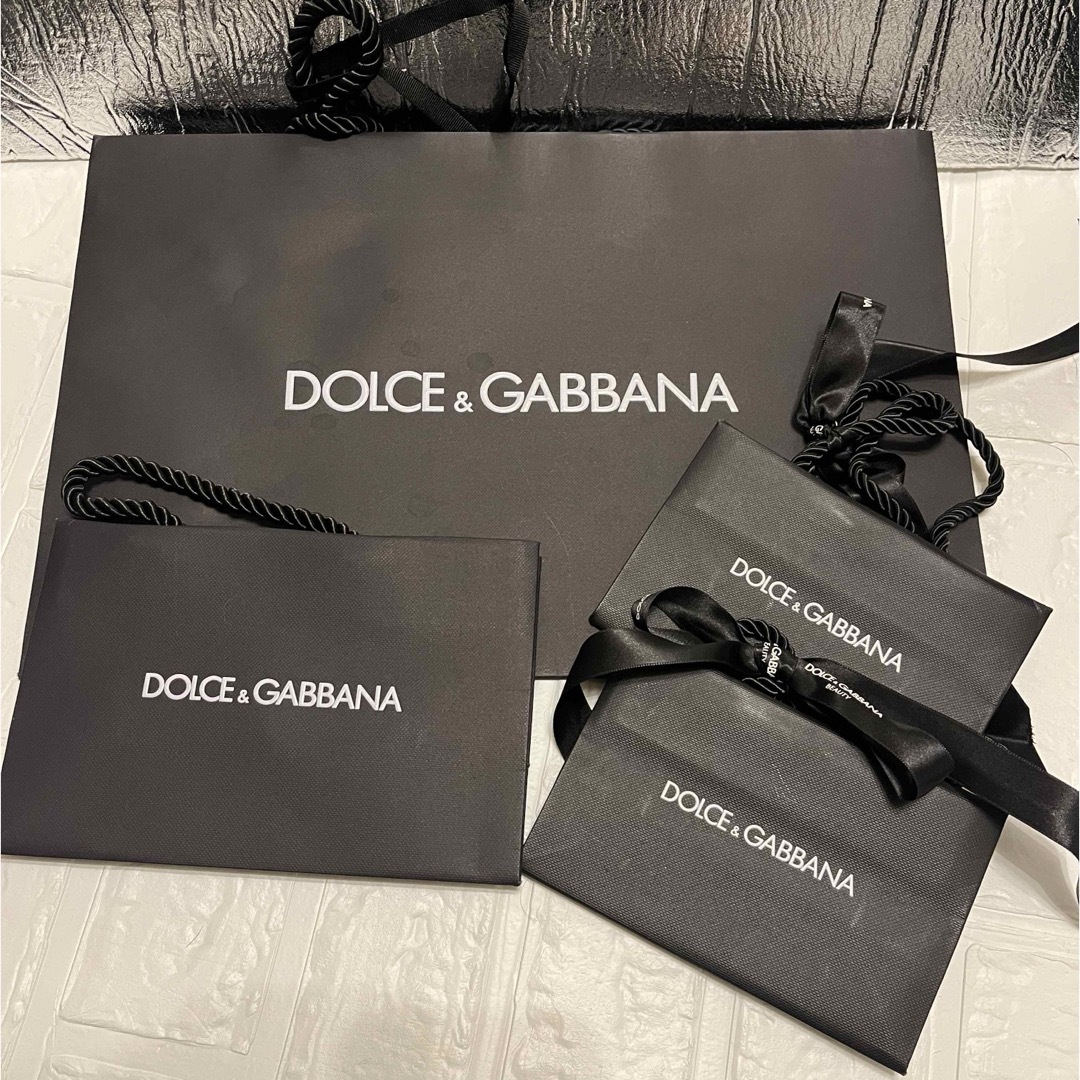 DOLCE&GABBANA(ドルチェアンドガッバーナ)のドルガバショッパーD&Gドルチェ&ガッバーナショッピングバッグ紙袋 レディースのバッグ(ショップ袋)の商品写真