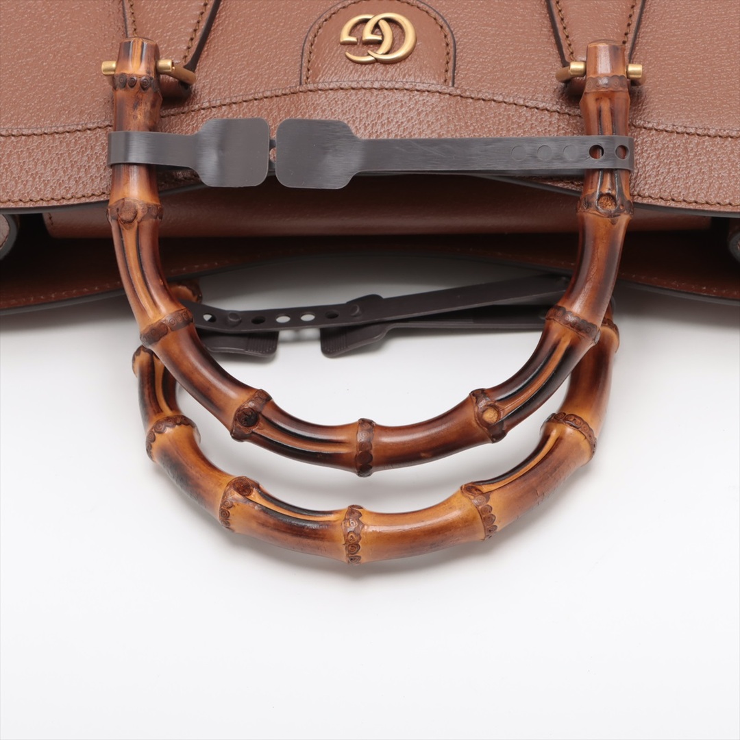 Gucci(グッチ)のグッチ ダイアナ レザー  ブラウン レディース ハンドバッグ レディースのバッグ(ハンドバッグ)の商品写真