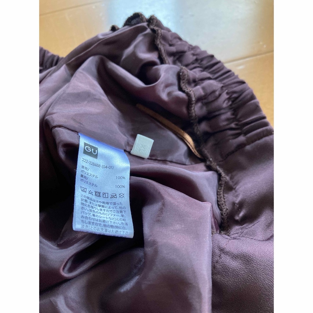 GU(ジーユー)のGU チョコレートブラウン　サテン　プリーツ  スカート　XL レディースのスカート(ロングスカート)の商品写真