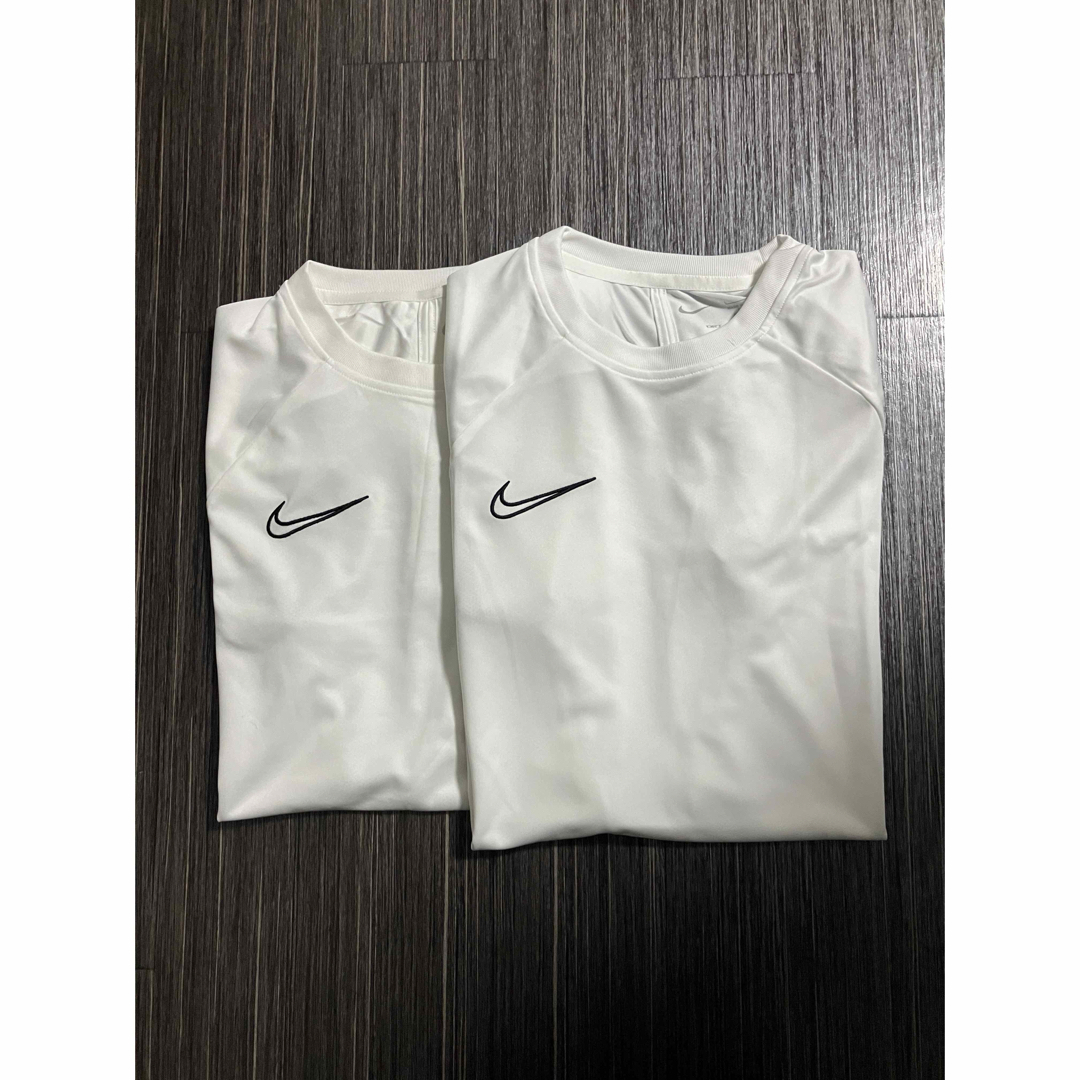 NIKE(ナイキ)のNIKE スポーツTシャツ　2枚　Lサイズ スポーツ/アウトドアのサッカー/フットサル(ウェア)の商品写真