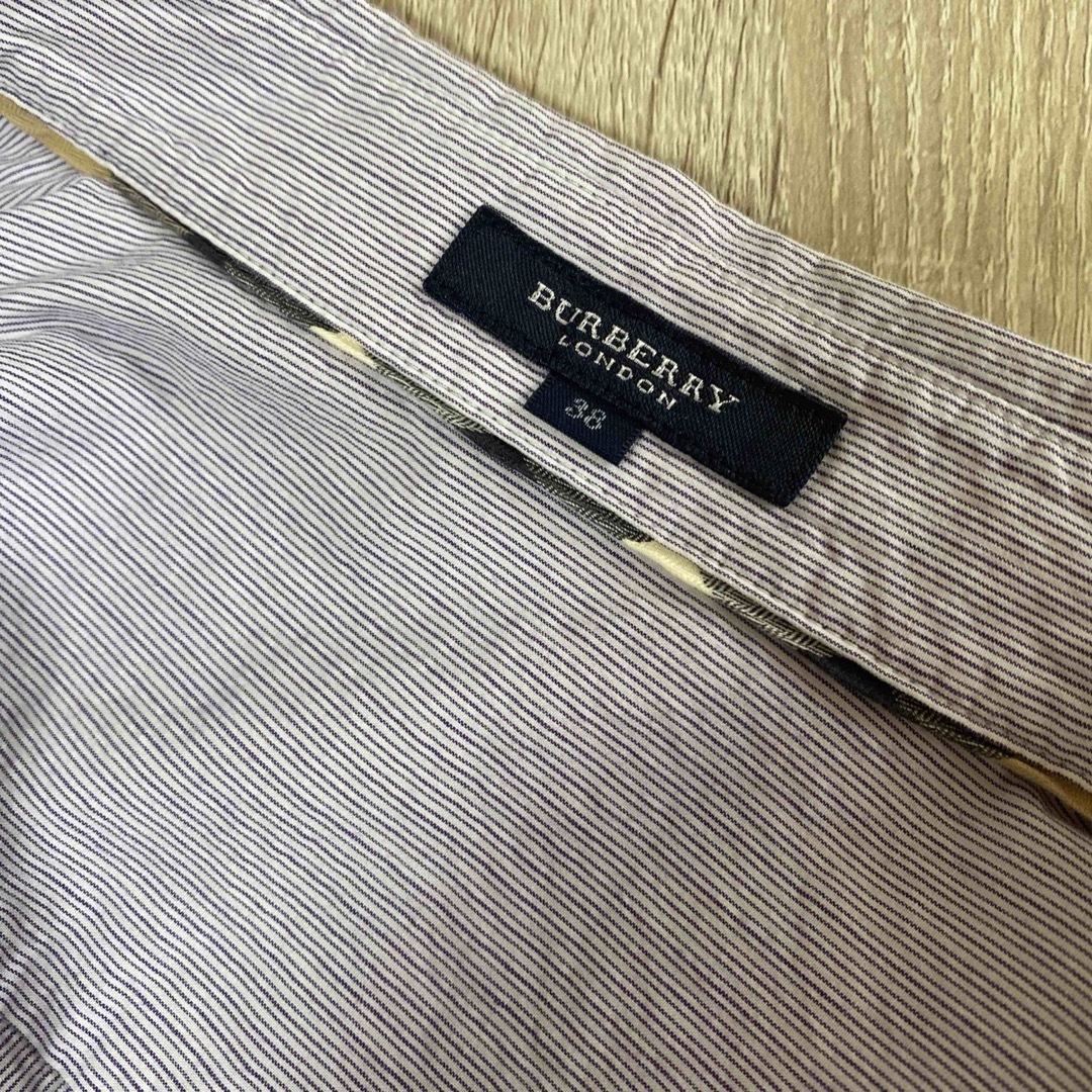 BURBERRY(バーバリー)の美品　BURBERRY LONDON シャツ　ブラウス　長袖 レディースのトップス(シャツ/ブラウス(長袖/七分))の商品写真