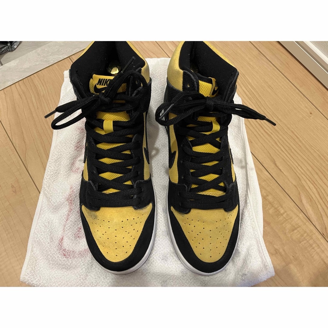 NIKE SB DUNK high Maize and Black 26.5cm メンズの靴/シューズ(スニーカー)の商品写真