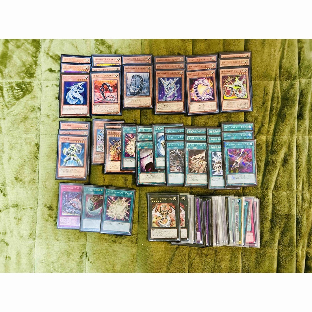 遊戯王(ユウギオウ)の遊戯王　引退品　デッキ　まとめ売り エンタメ/ホビーのトレーディングカード(Box/デッキ/パック)の商品写真