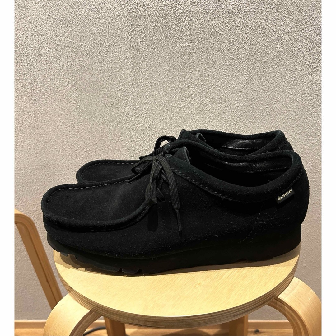 Clarks(クラークス)のメンズ ワラビー ゴアテックス / Wallabee GTX（ブラックスエード） メンズの靴/シューズ(スリッポン/モカシン)の商品写真