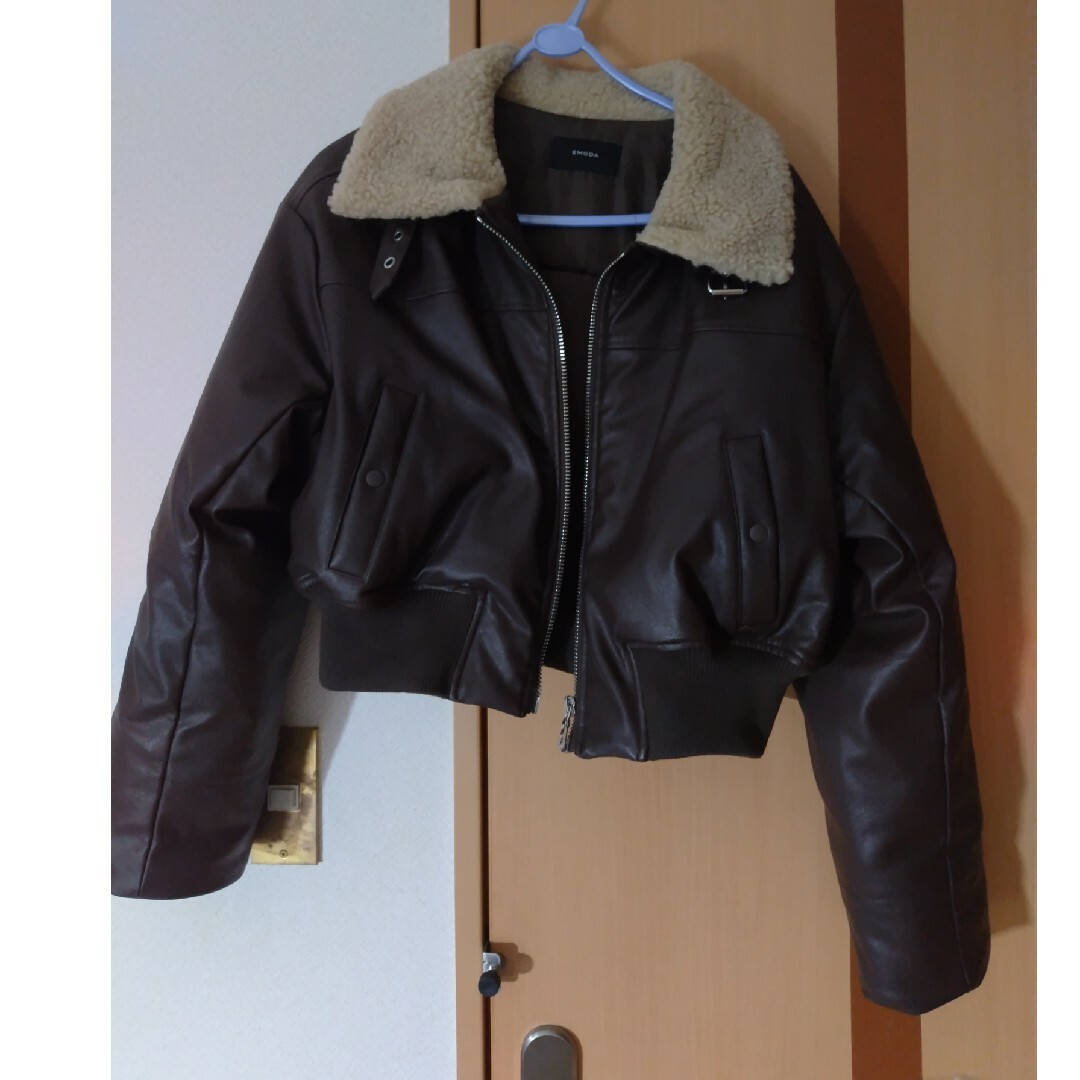 EMODA(エモダ)のEMODA　ジャンバー レディースのジャケット/アウター(ブルゾン)の商品写真