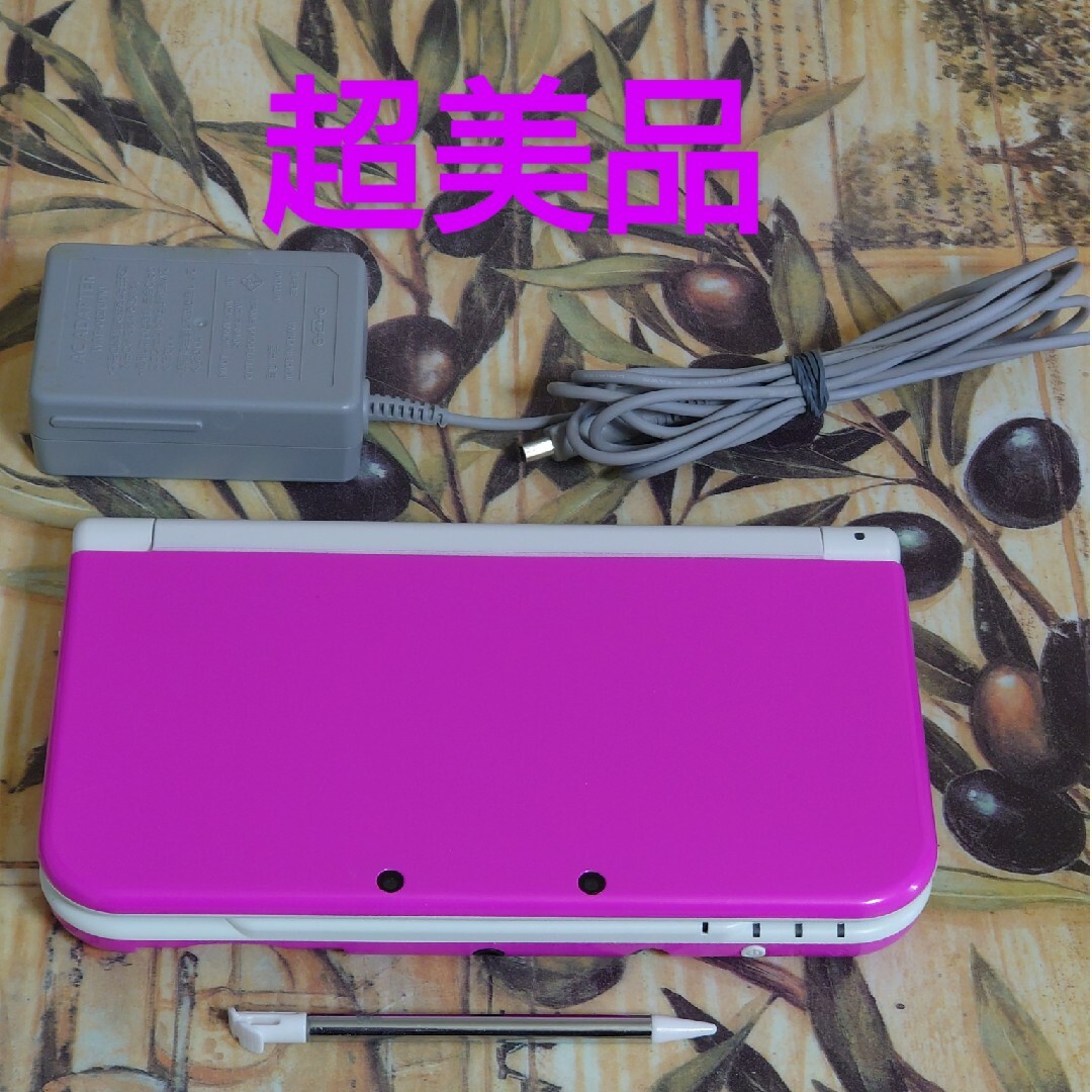 ニンテンドー3DS(ニンテンドー3DS)のNewニンテンドー3DS LL ピンク×ホワイト超美品 エンタメ/ホビーのゲームソフト/ゲーム機本体(携帯用ゲーム機本体)の商品写真