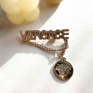 VERSACE - ブローチ ゴールド