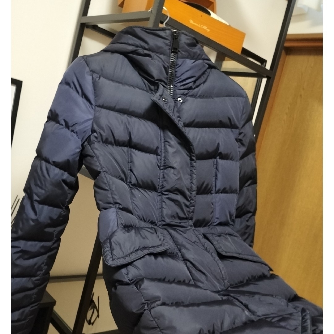 MONCLER(モンクレール)の【MONCLER】ダウンコート　grive　モンクレール　ネイビー レディースのジャケット/アウター(ダウンコート)の商品写真