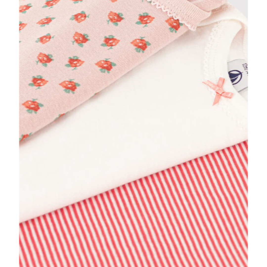 PETIT BATEAU(プチバトー)の新品未使用　プチバトー　18m 半袖ボディ3枚組　ピンクバラ キッズ/ベビー/マタニティのベビー服(~85cm)(肌着/下着)の商品写真