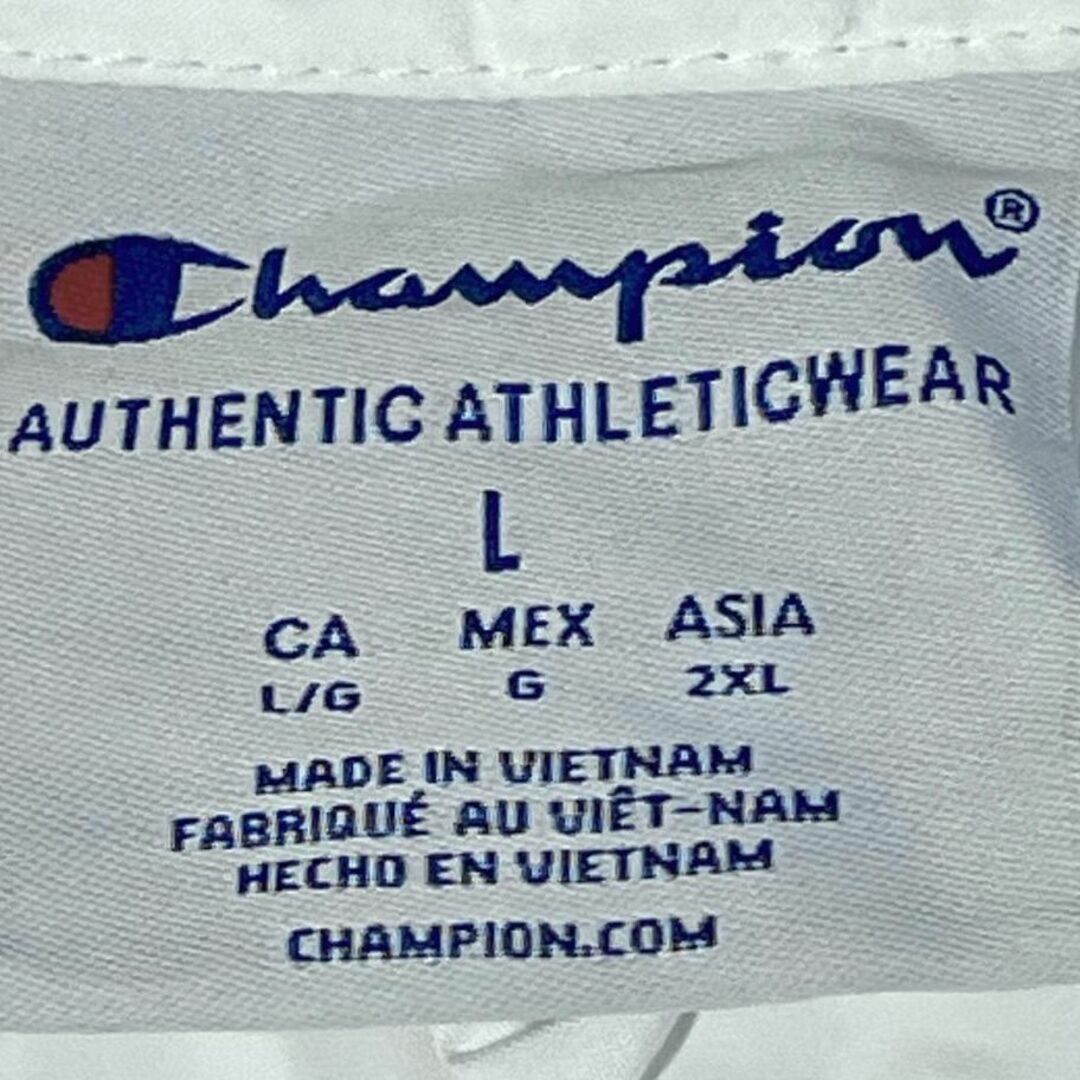 Champion(チャンピオン)のチャンピオン ハーフジップナイロンプルオーバー フーディ デューク大学 q33 メンズのジャケット/アウター(ナイロンジャケット)の商品写真