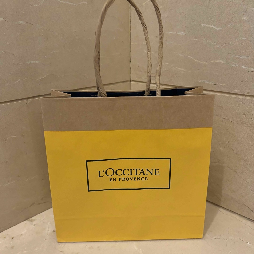 L'OCCITANE(ロクシタン)のロクシタン  紙袋  ギフト ラッピング レディースのバッグ(ショップ袋)の商品写真