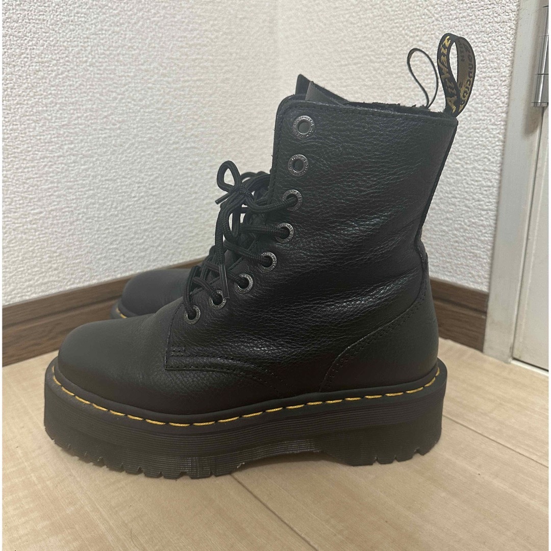 Dr.Martens(ドクターマーチン)の【美品】Dr.Martens ブーツ 8ホール レディースの靴/シューズ(ブーツ)の商品写真