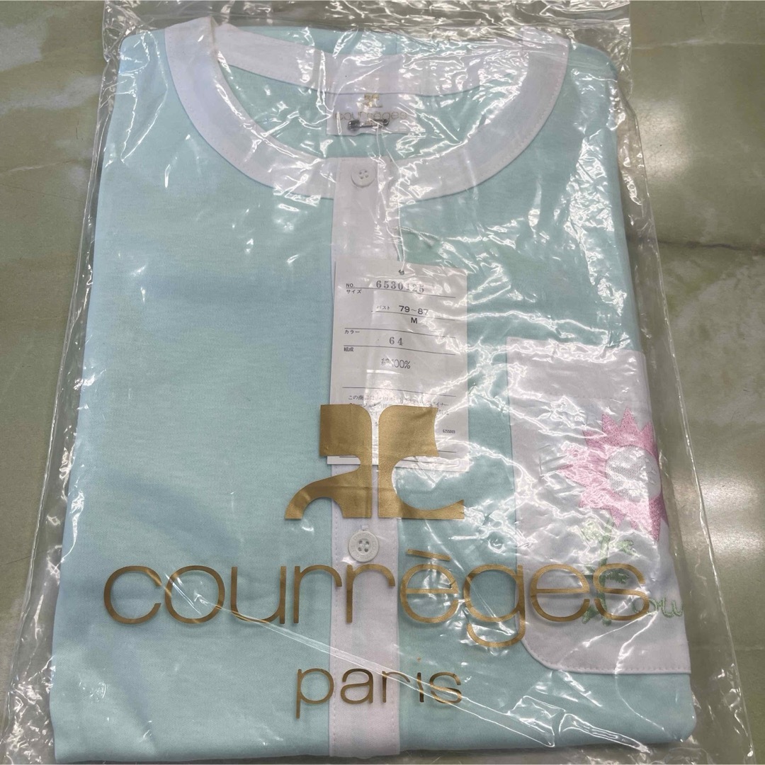 Courreges(クレージュ)のCourrèges  レディース パジャマ 上下セット ／Mサイズ　新品・未使用 レディースのルームウェア/パジャマ(パジャマ)の商品写真